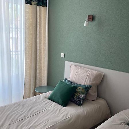 Bed and Breakfast La Rose Des Vents Saint-Symphorien-de-Marmagne Екстер'єр фото