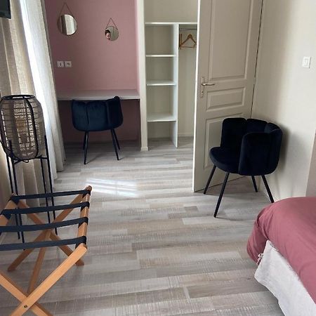 Bed and Breakfast La Rose Des Vents Saint-Symphorien-de-Marmagne Екстер'єр фото